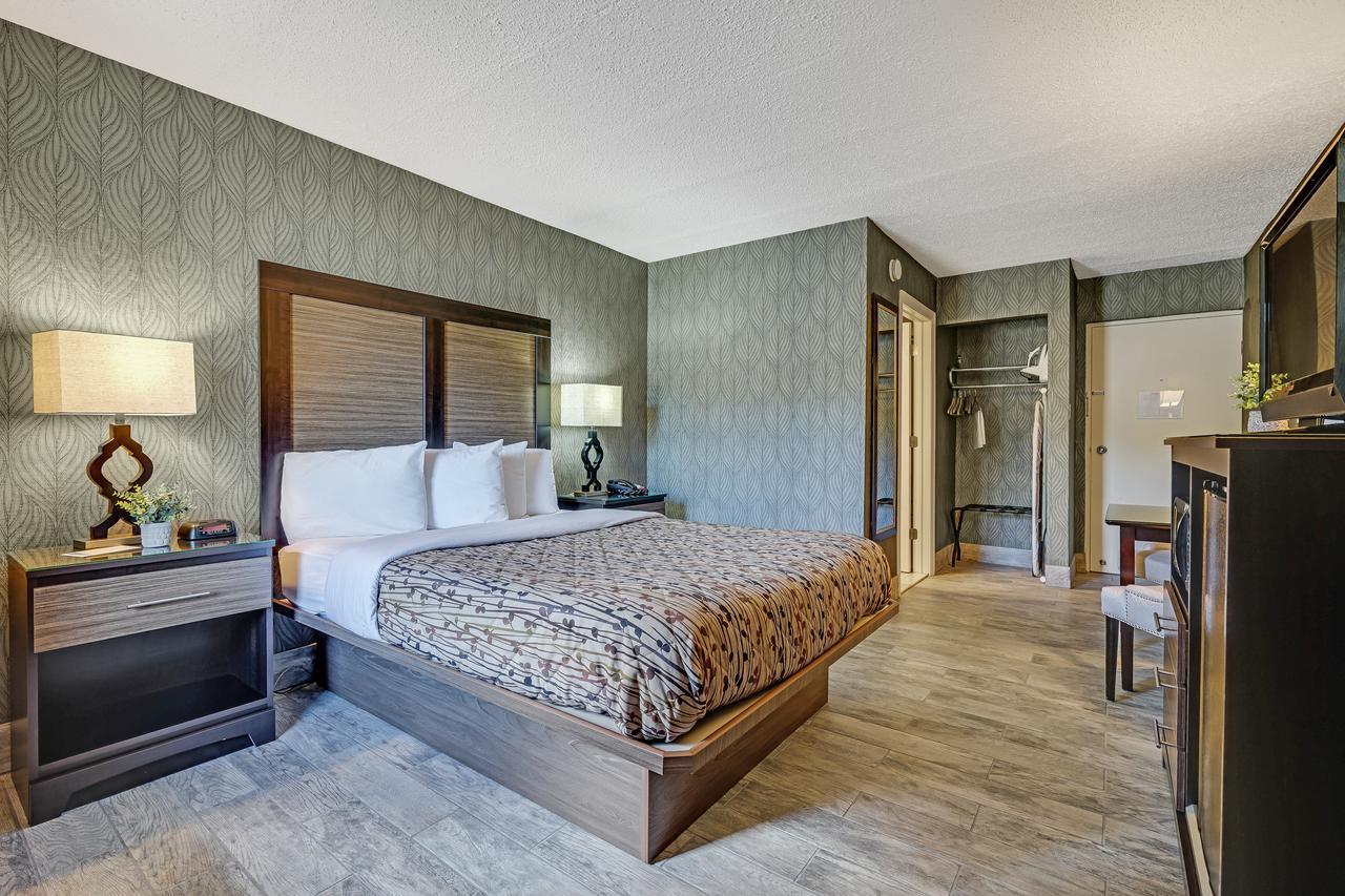 Blue Creek Inn Waretown Eksteriør bilde